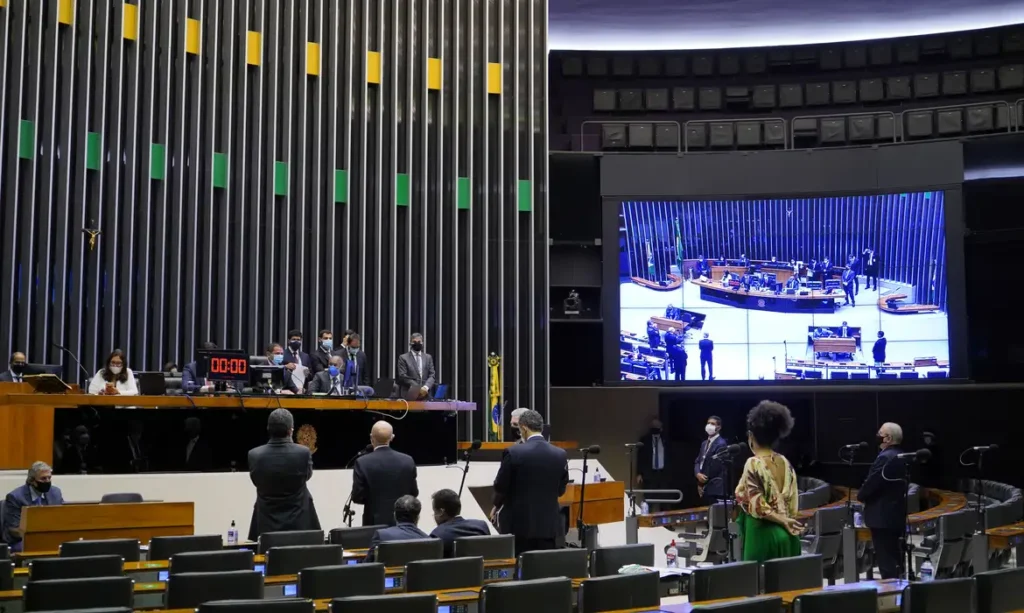 Dino intima partidos a explicar controle de emendas parlamentares Dino