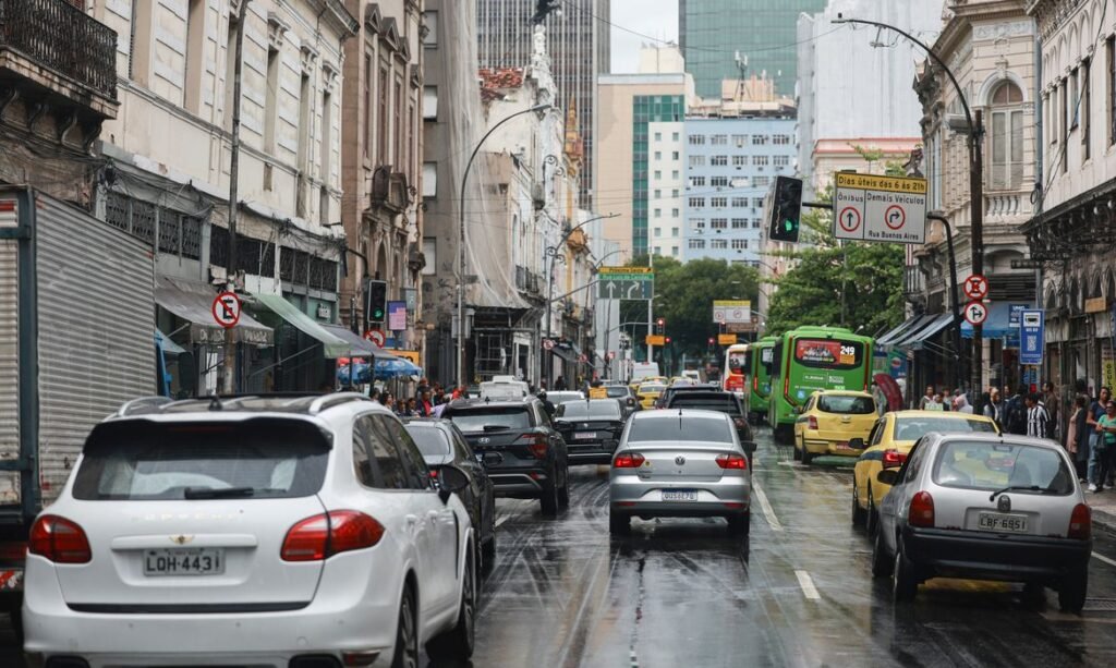 Adesivo eleitoral pode levar à perda da cobertura de seguro Carros