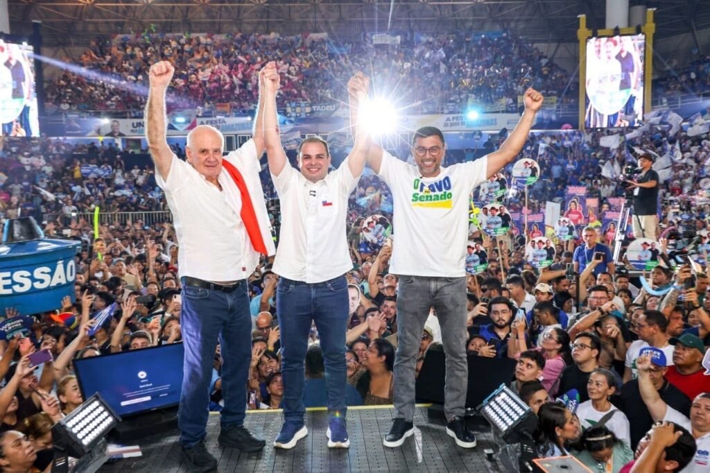 Roberto Cidade oficializa candidatura à reeleição e manda recado à oposição