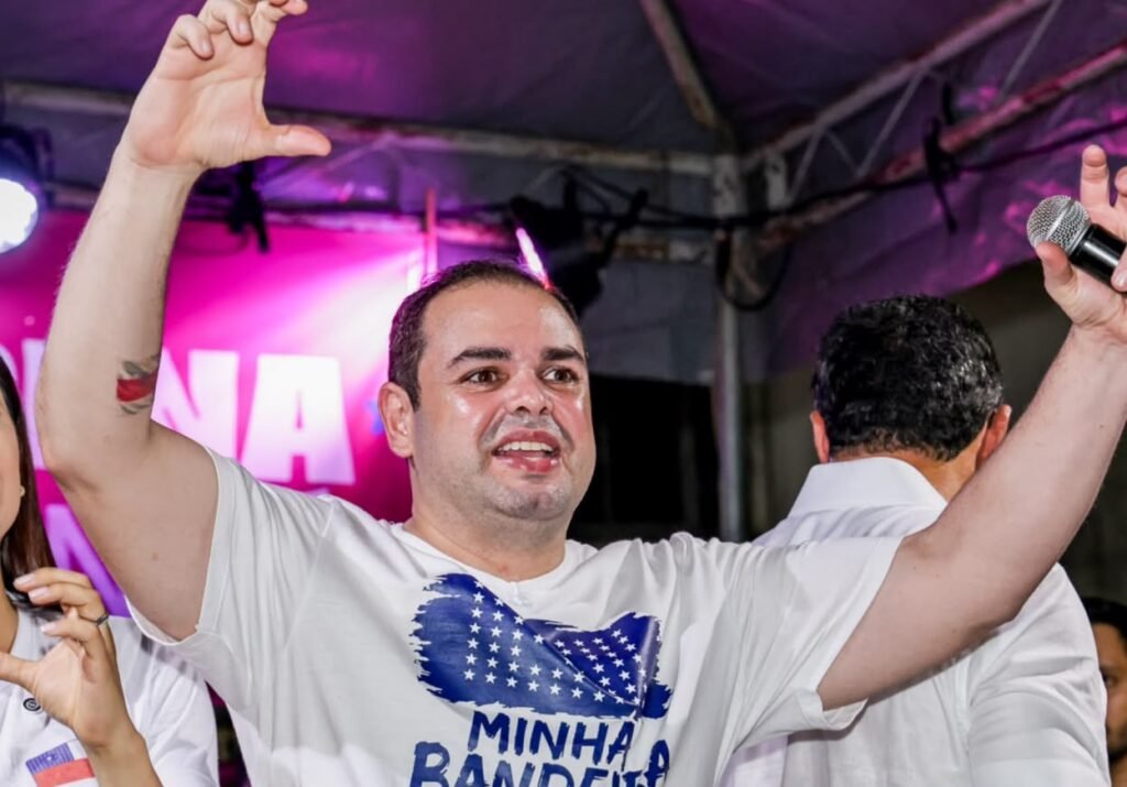 Roberto Cidade reúne mais de mil pessoas na zona Leste de Manaus Roberto Cidade