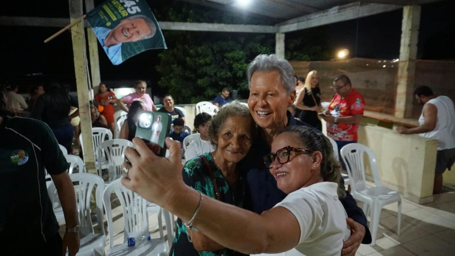 Arthur Virgílio defende atenção às mães solo como prioridade para um novo projeto de país