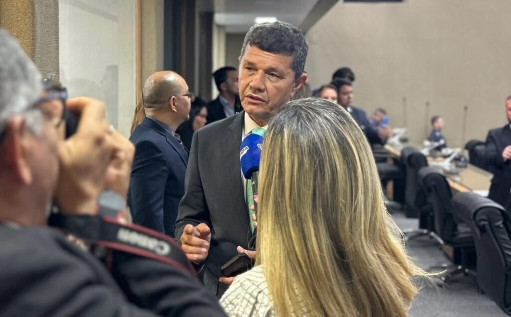 Comandante Dan presta solidariedade ao RDA após denúncia de tentativa de violação do sigilo da fonte