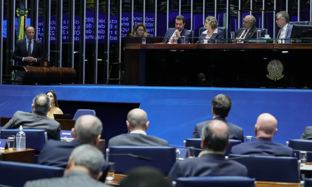 Fim da escala 6×1: confira próximos passos da tramitação no Senado 6x1