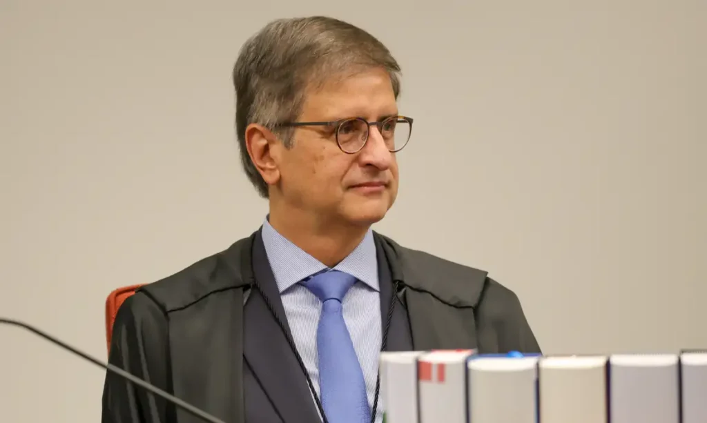 PGR dá parecer contra pedido de acesso a registro de Vorcaro no Senado Vorcaro