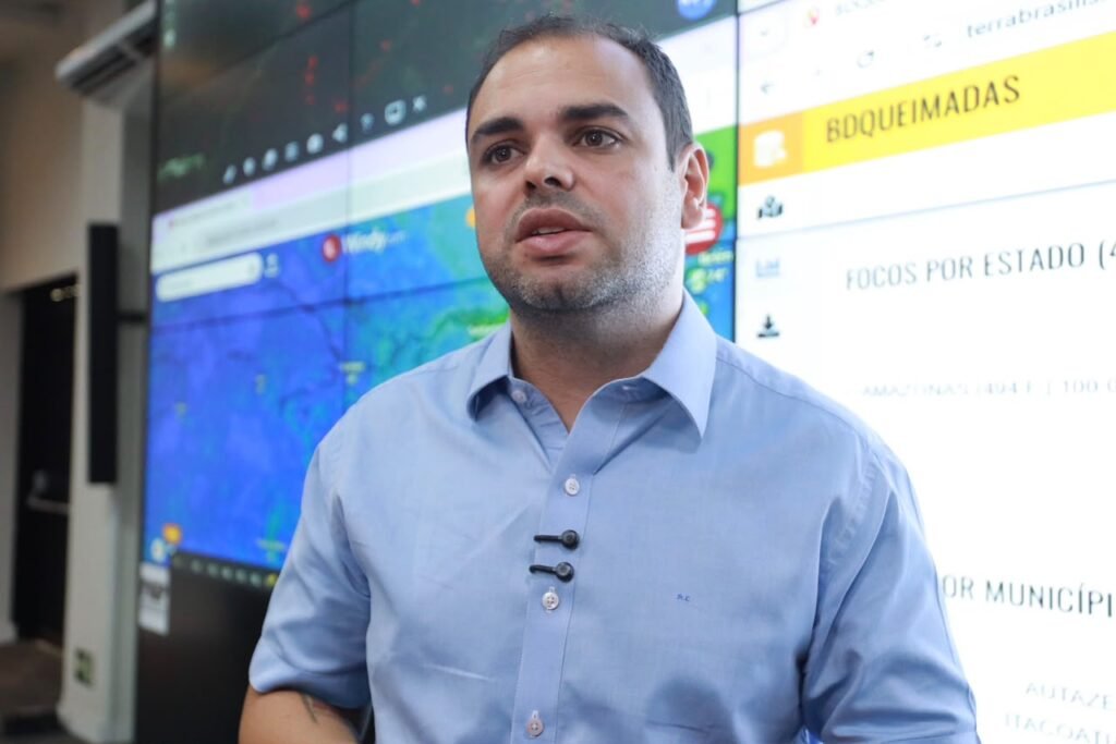Roberto Cidade agradece apoio de Tarcísio de Freitas e destaca união de esforços para combater incêndios no Amazonas Roberto Cidade