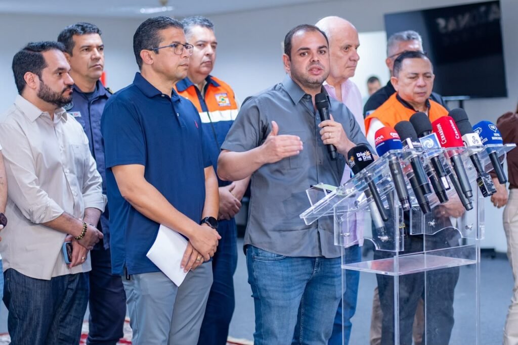 Governo reúne prefeitos e reforça articulação para combater queimadas no AM